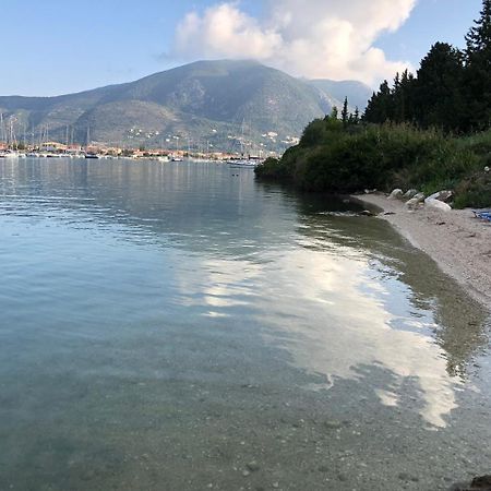 Vliho Bay Boutique Hotel Yénion エクステリア 写真